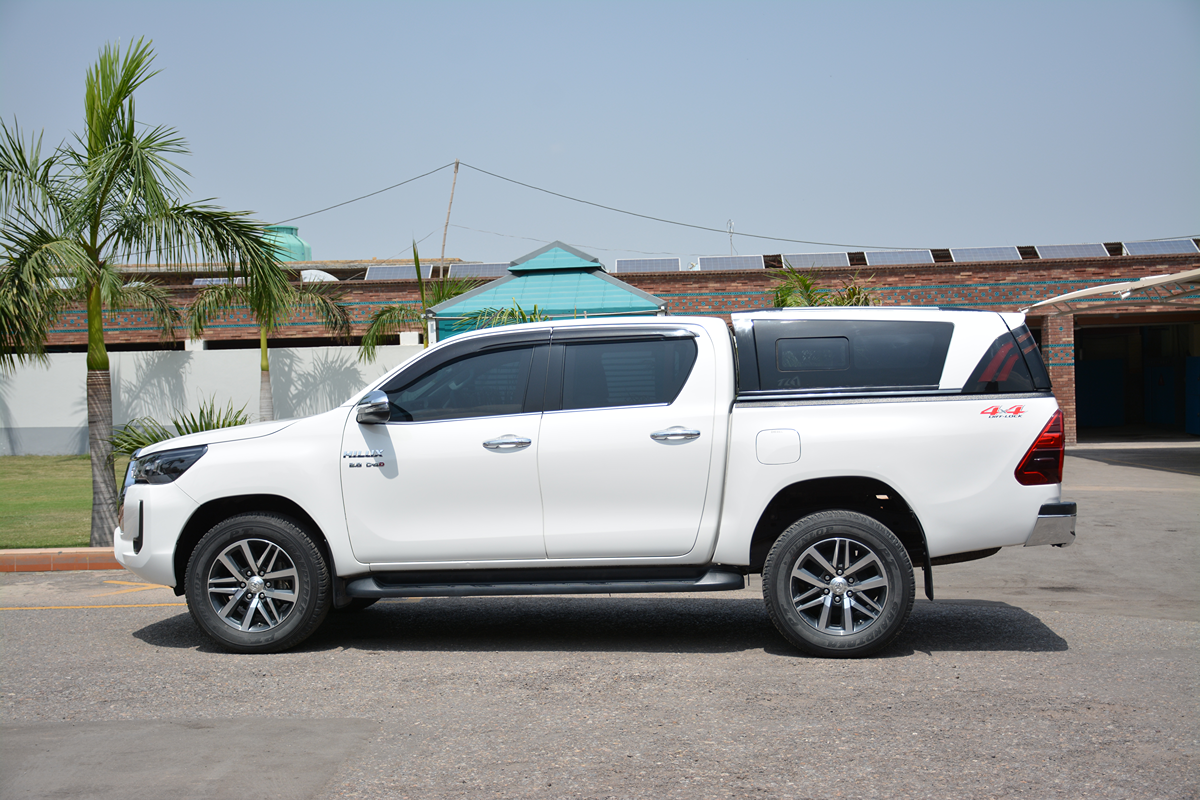 Imported SAMMITR steel canopy installed on Toyota Hilux Revo 4x4